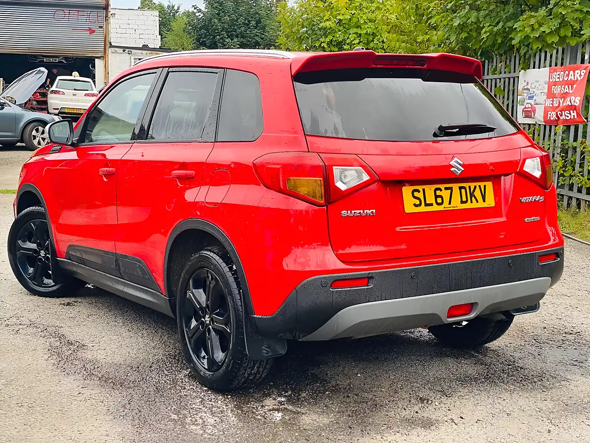 Used 2017 Suzuki Vitara S Red - Interior and Exterior details 9