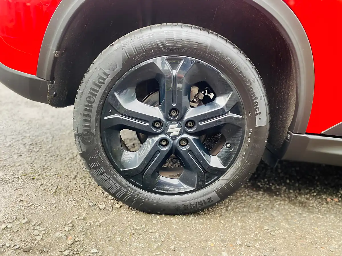 Used 2017 Suzuki Vitara S Red - Interior and Exterior details 11