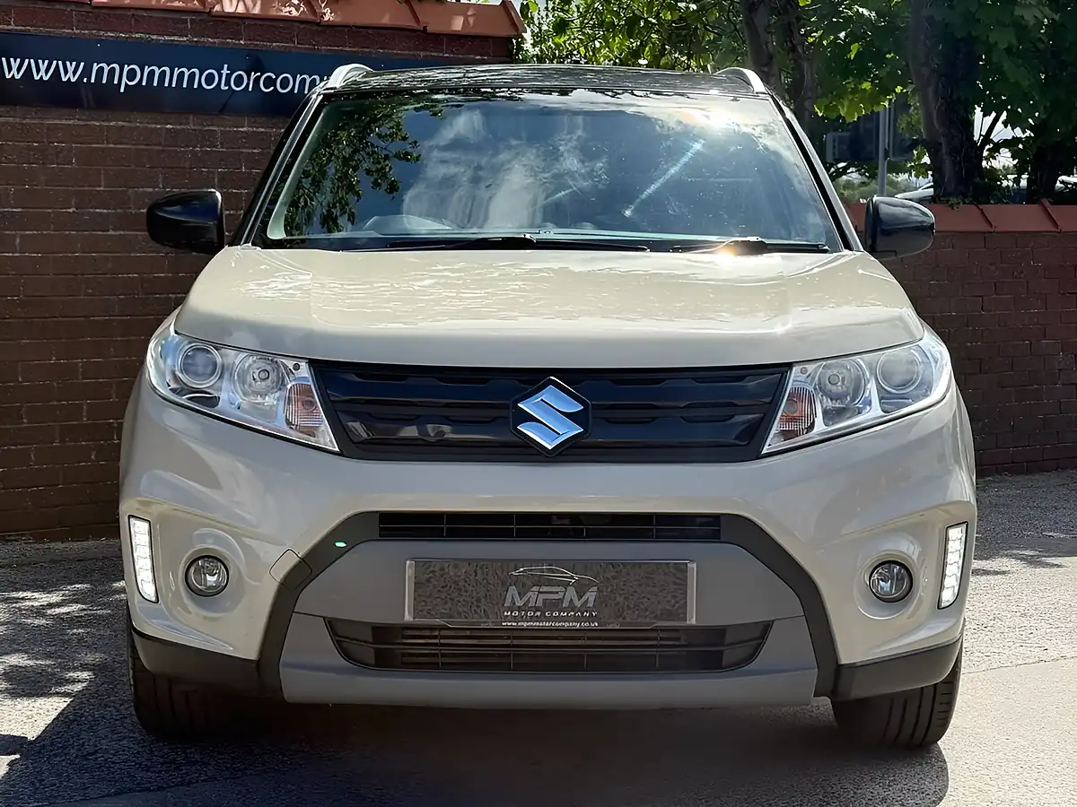 Used 2017 Suzuki Vitara Sz-T Beige - Interior and Exterior details 7