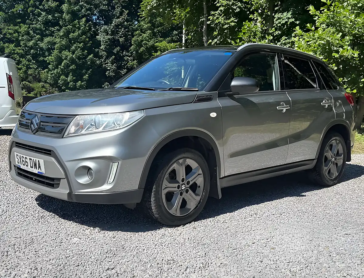 Used 2017 Suzuki Vitara Sz-T Galactic Grey - Interior and Exterior details 7