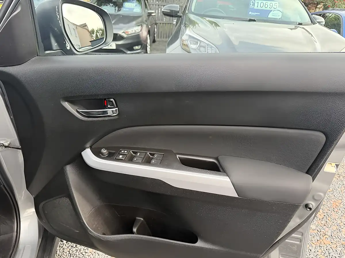 Used 2017 Suzuki Vitara Sz-T Grey - Interior and Exterior details 13