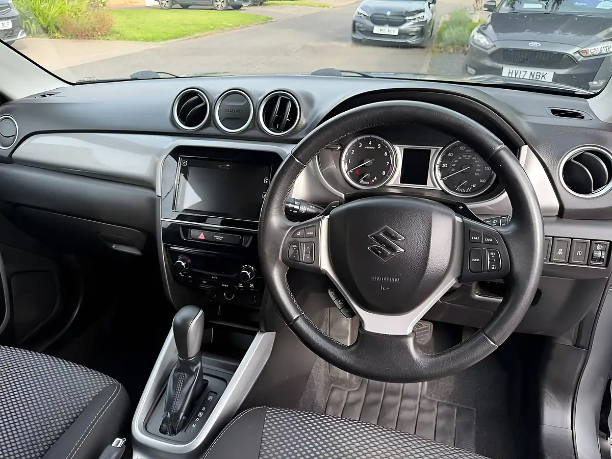 Used 2017 Suzuki Vitara Sz-T Grey - Interior and Exterior details 9