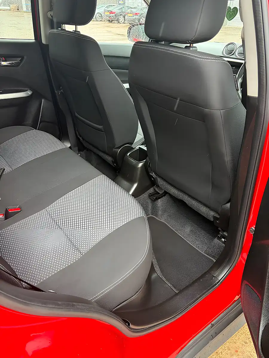 Used 2017 Suzuki Vitara Sz-T Red - Interior and Exterior details 10