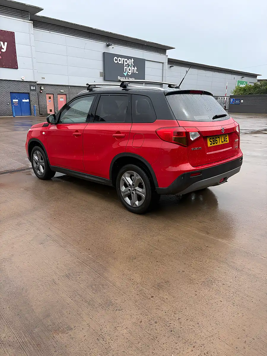 Used 2017 Suzuki Vitara Sz-T Red - Interior and Exterior details 3