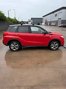 Used 2017 Suzuki Vitara Sz-T Red - Interior and Exterior details 5