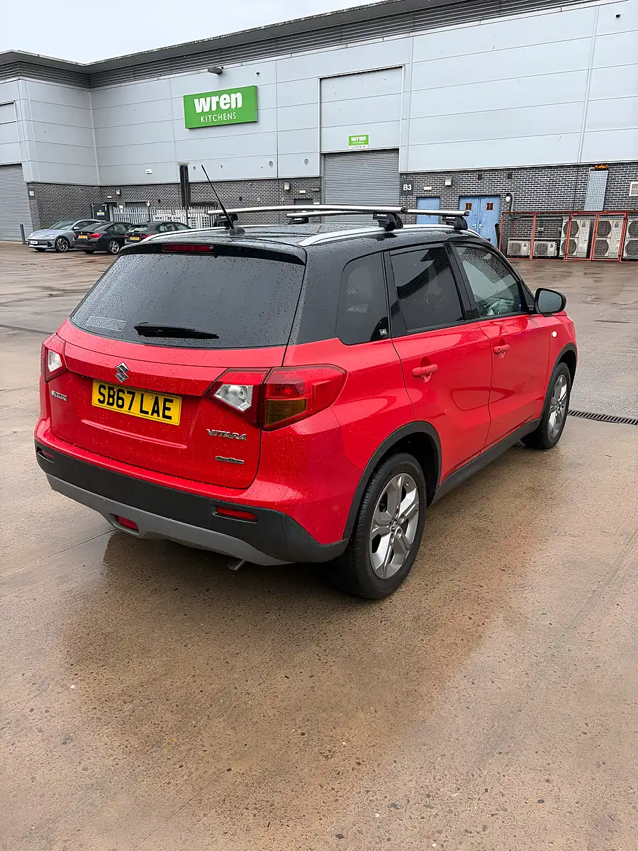 Used 2017 Suzuki Vitara Sz-T Red - Interior and Exterior details 6
