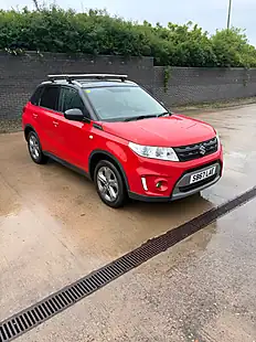 Used 2017 Suzuki Vitara Sz-T Red - Interior and Exterior details 7