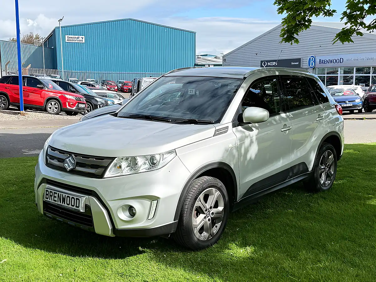 Used 2017 Suzuki Vitara Sz-T Silver - Interior and Exterior details 4