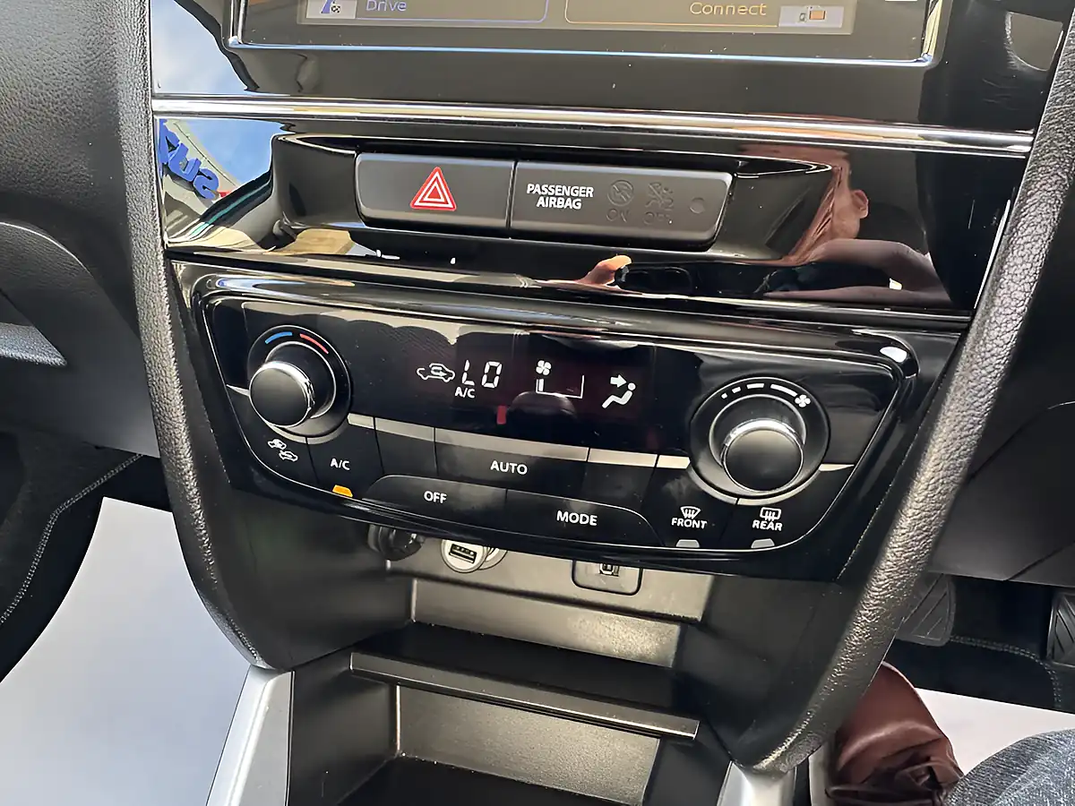 Used 2017 Suzuki Vitara Sz-T Turquoise - Interior and Exterior details 16