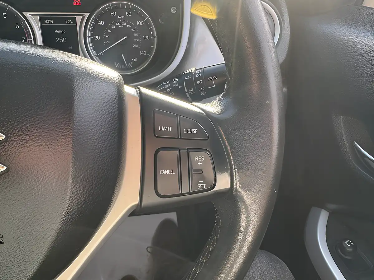 Used 2017 Suzuki Vitara Sz-T Turquoise - Interior and Exterior details 18