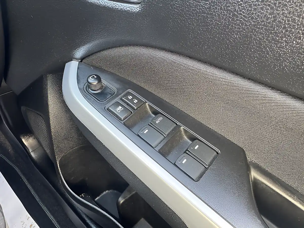 Used 2017 Suzuki Vitara Sz-T Turquoise - Interior and Exterior details 20