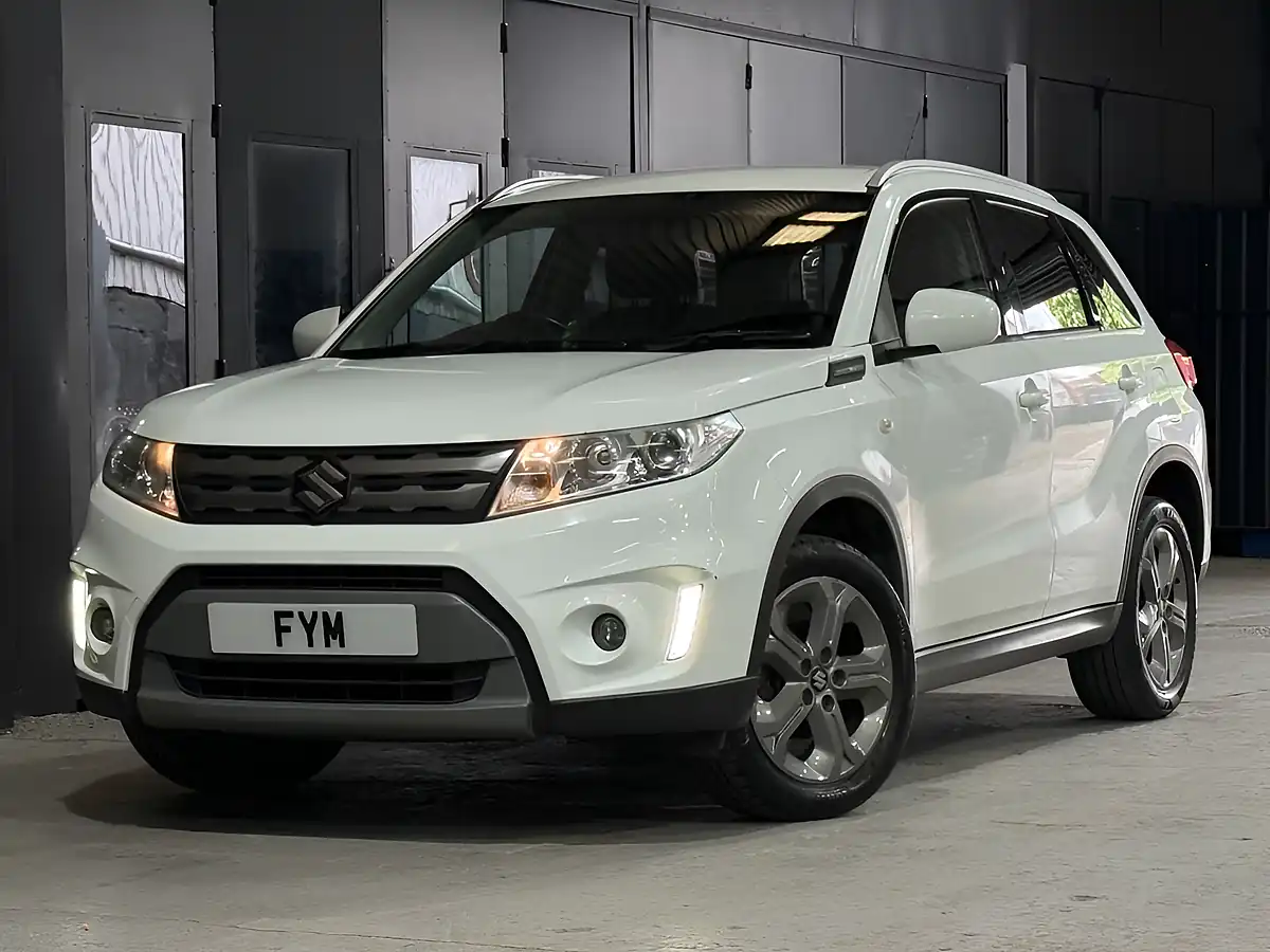 Used 2017 Suzuki Vitara Sz-T White - Interior and Exterior details 18