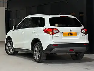 Used 2017 Suzuki Vitara Sz-T White - Interior and Exterior details 4