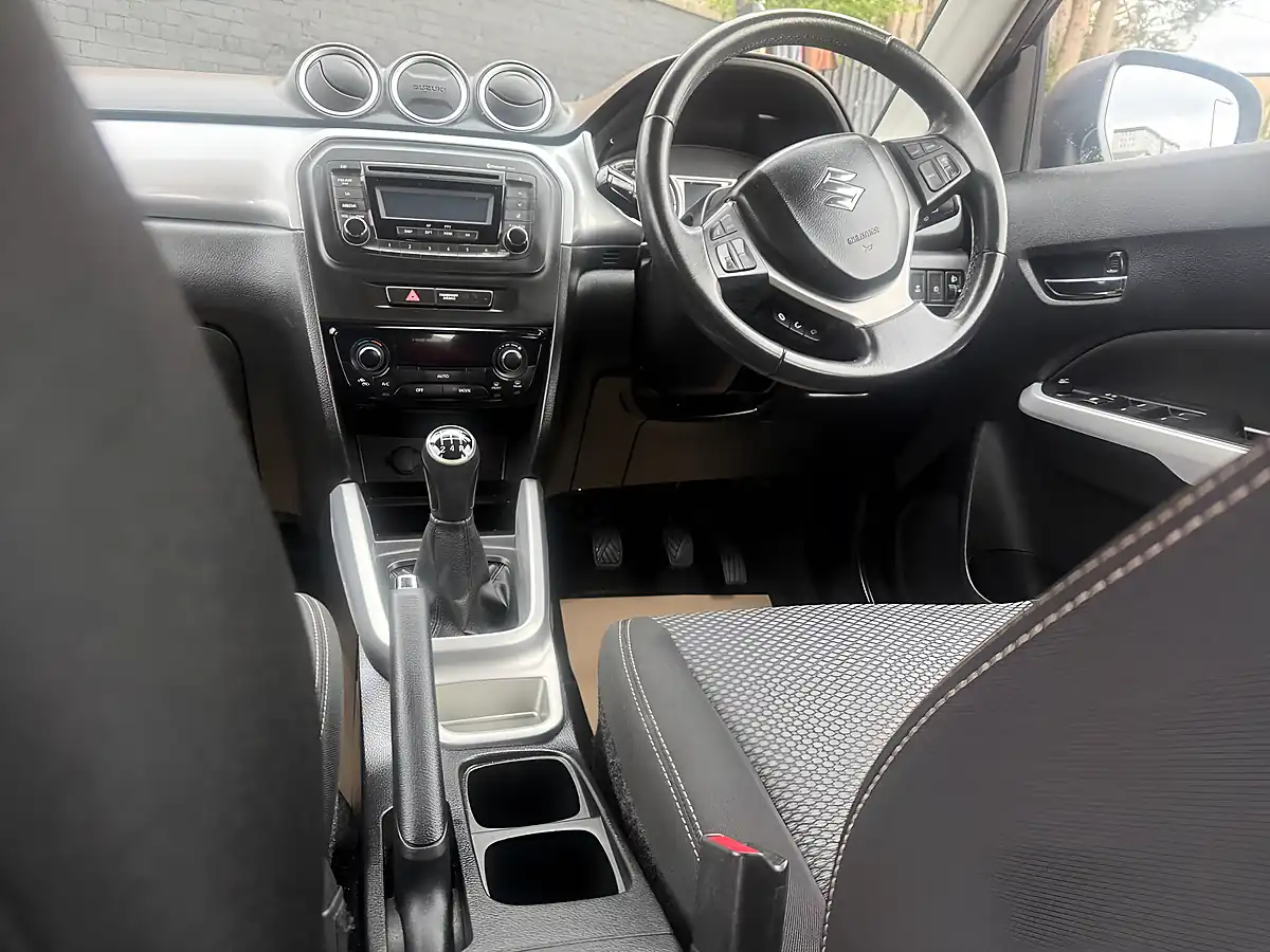 Used 2017 Suzuki Vitara SZ4 Black - Interior and Exterior details 7