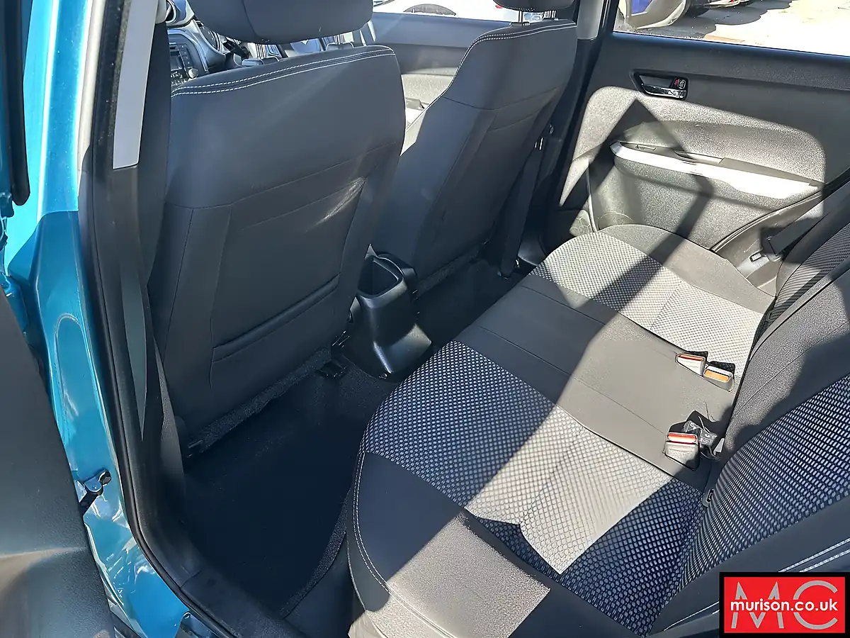 Used 2017 Suzuki Vitara SZ4 Blue - Interior and Exterior details 12