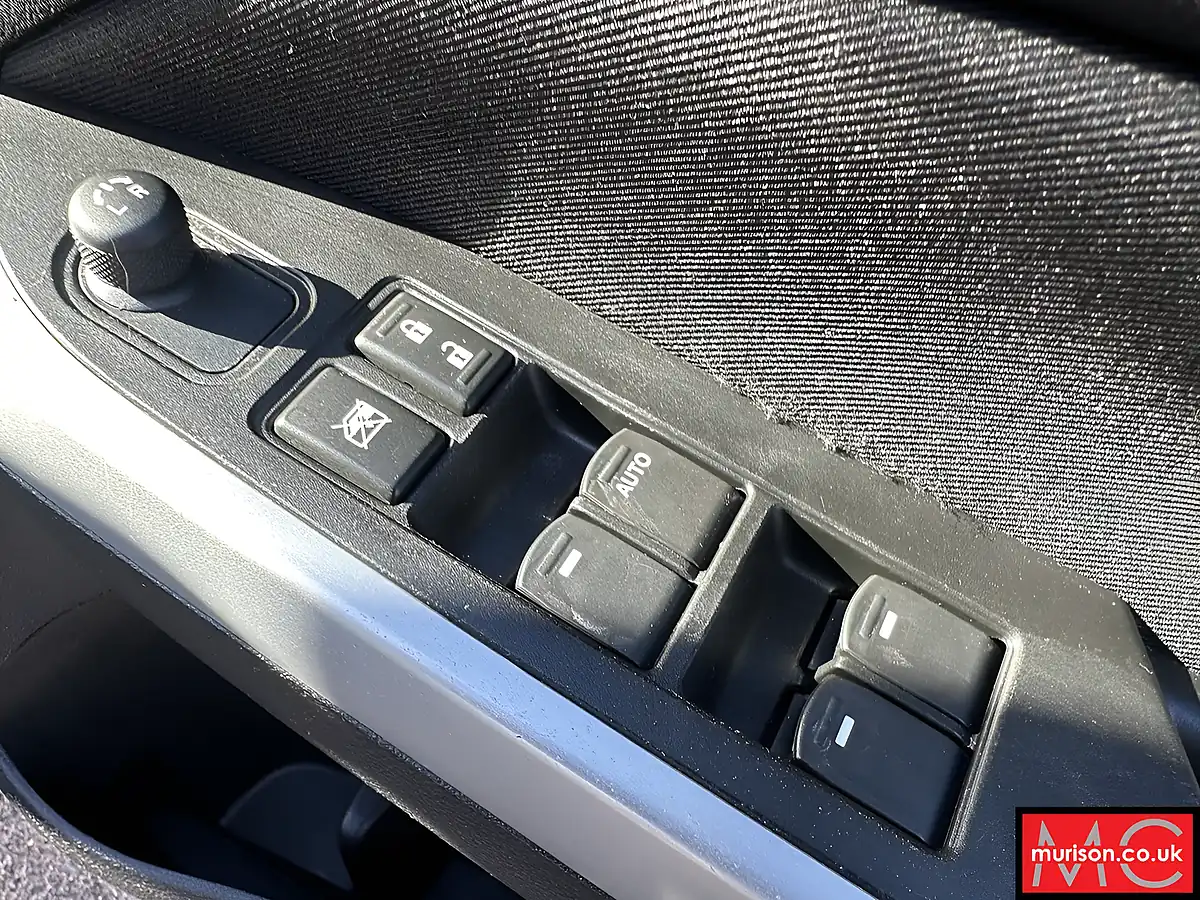 Used 2017 Suzuki Vitara SZ4 Blue - Interior and Exterior details 16