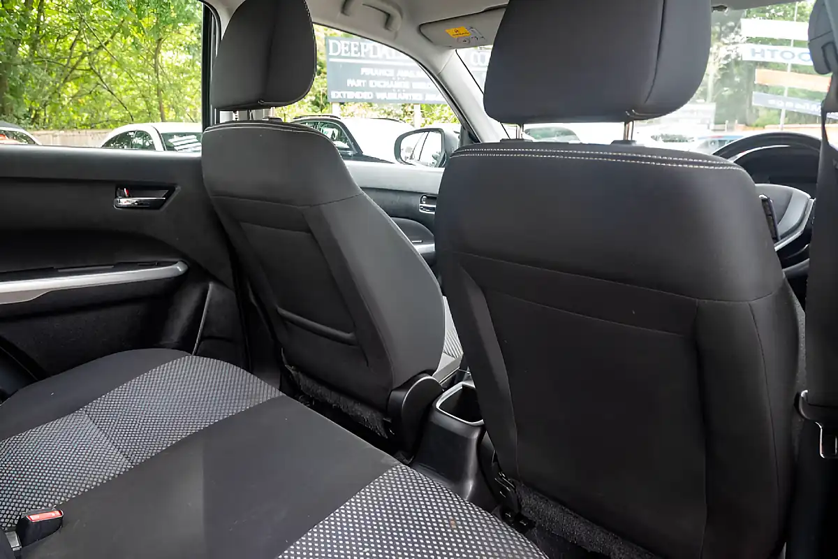 Used 2017 Suzuki Vitara SZ4 Galactic Grey Metallic - Interior and Exterior details 10