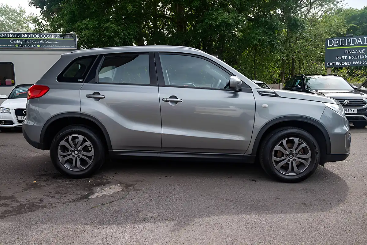 Used 2017 Suzuki Vitara SZ4 Galactic Grey Metallic - Interior and Exterior details 8