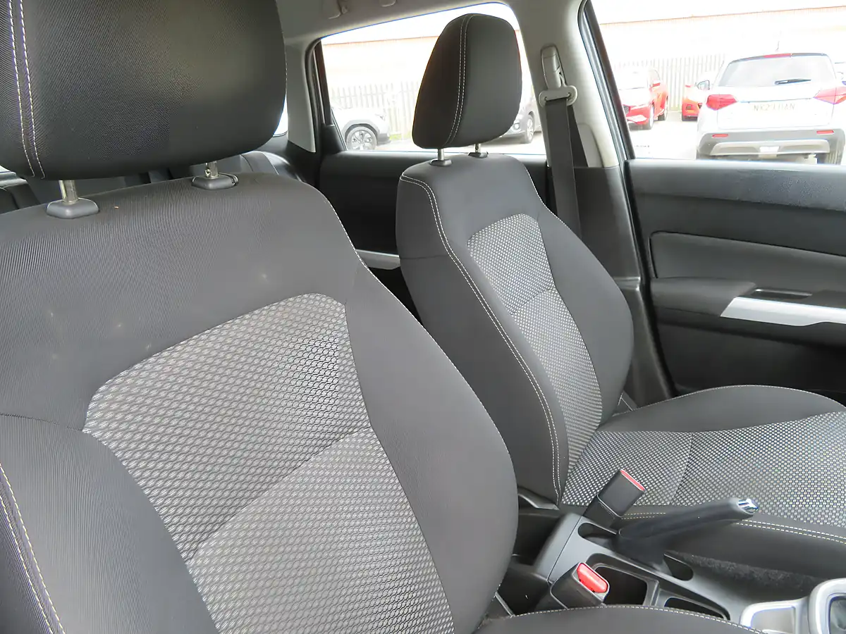 Used 2017 Suzuki Vitara SZ4 Grey - Interior and Exterior details 12