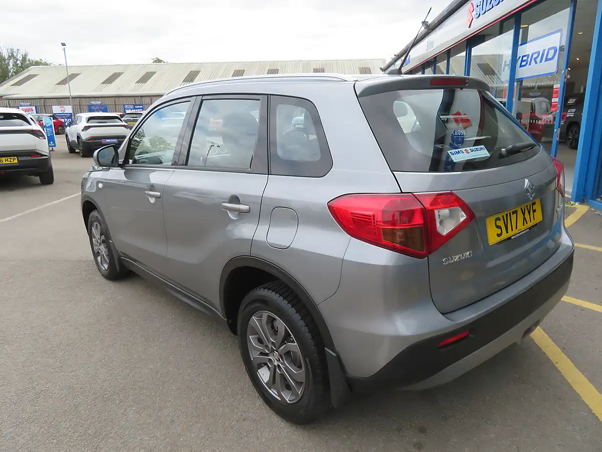 Used 2017 Suzuki Vitara SZ4 Grey - Interior and Exterior details 7