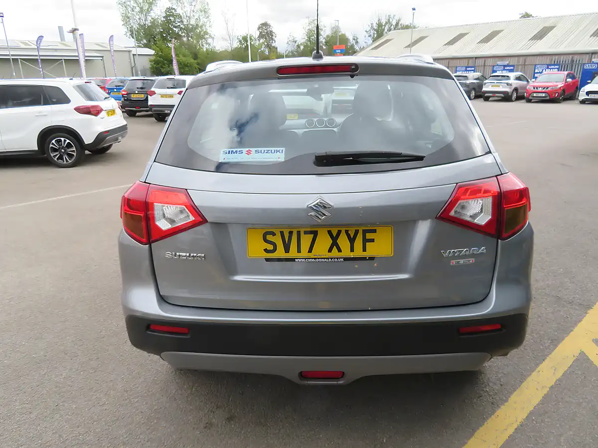 Used 2017 Suzuki Vitara SZ4 Grey - Interior and Exterior details 8