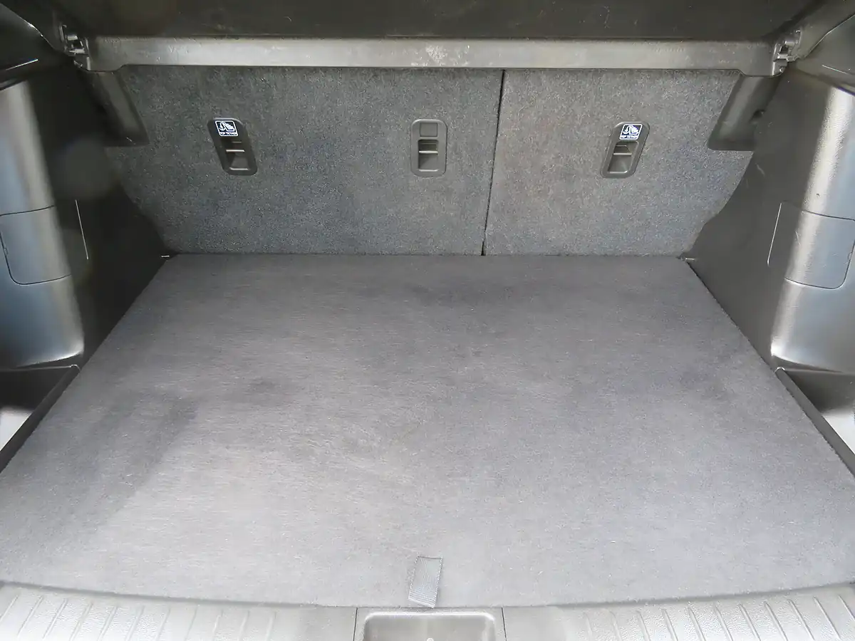 Used 2017 Suzuki Vitara SZ4 Grey - Interior and Exterior details 9