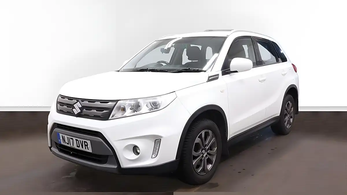 Used 2017 Suzuki Vitara SZ4 White - Interior and Exterior details 2
