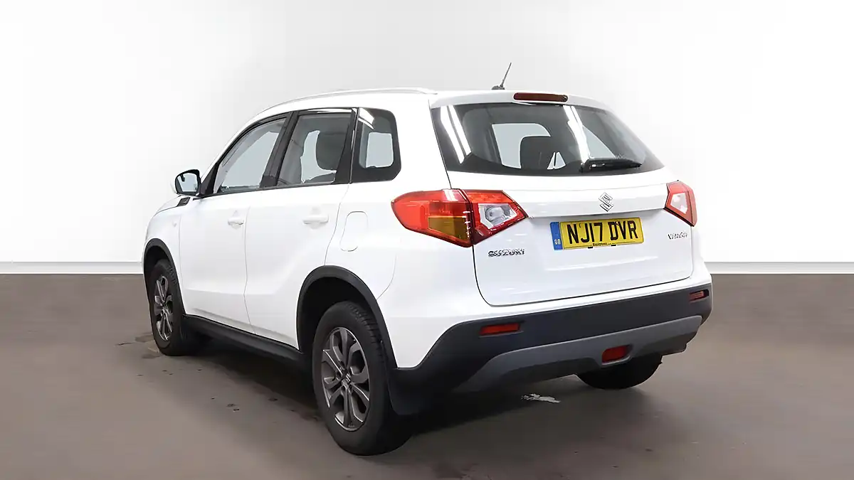 Used 2017 Suzuki Vitara SZ4 White - Interior and Exterior details 3