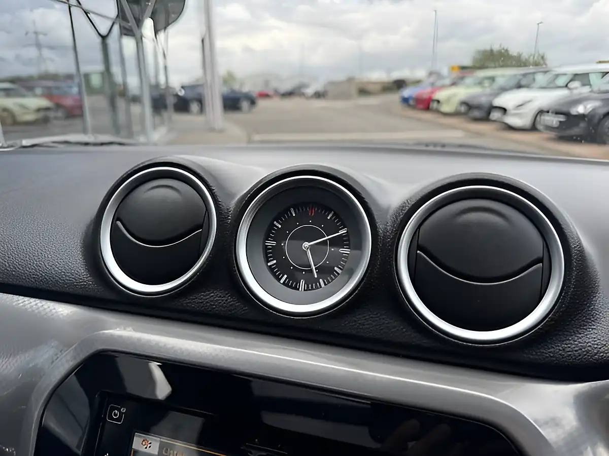 Used 2017 Suzuki Vitara SZ5 Allgrip Grey/Black - Interior and Exterior details 15