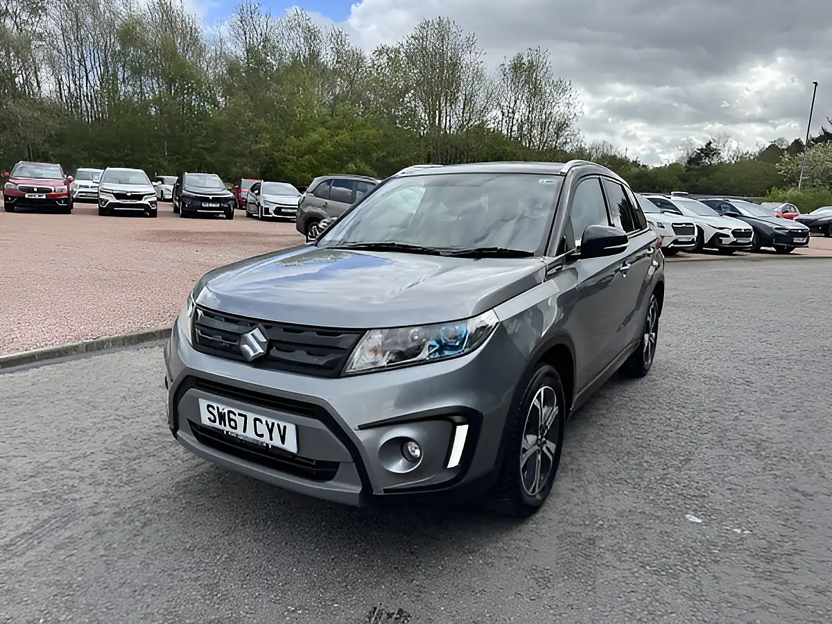 Used 2017 Suzuki Vitara SZ5 Allgrip Grey/Black - Interior and Exterior details 3