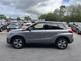 Used 2017 Suzuki Vitara SZ5 Allgrip Grey/Black - Interior and Exterior details 4
