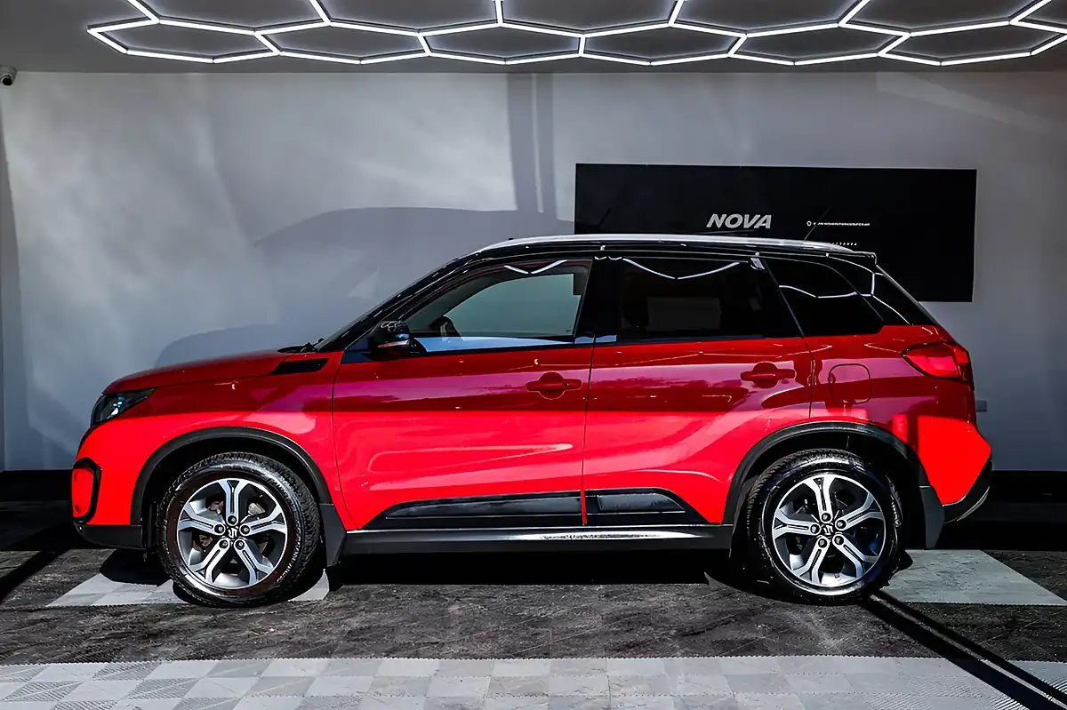 Used 2017 Suzuki Vitara SZ5 Red - Interior and Exterior details 6