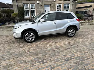 Used 2017 Suzuki Vitara SZ5 Silky Silver - Interior and Exterior details 10