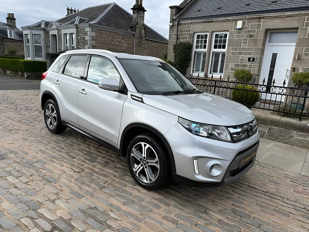 Used 2017 Suzuki Vitara SZ5 Silky Silver - Interior and Exterior details 4