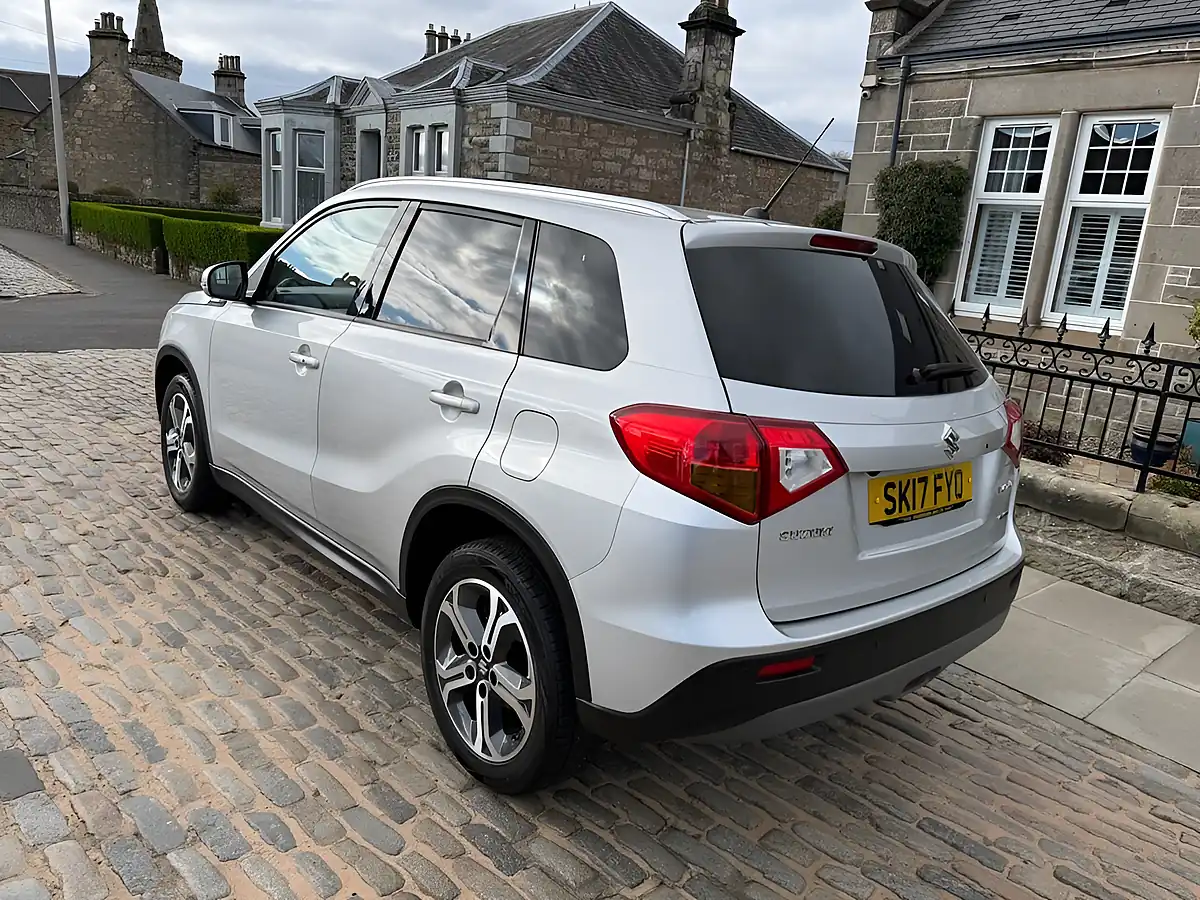 Used 2017 Suzuki Vitara SZ5 Silky Silver - Interior and Exterior details 7