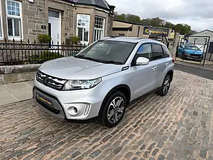 Used 2017 Suzuki Vitara SZ5 Silky Silver - Interior and Exterior details 9