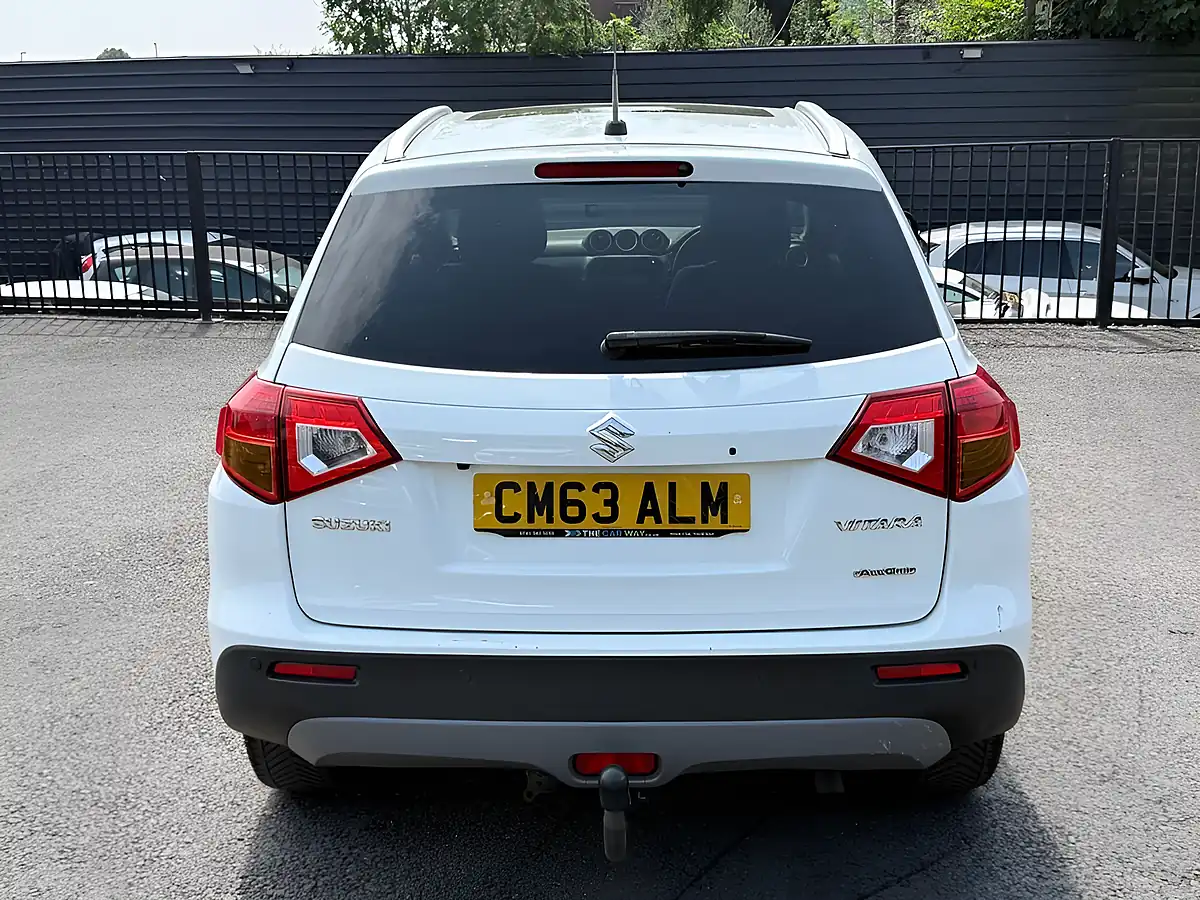 Used 2017 Suzuki Vitara SZ5 White - Interior and Exterior details 6