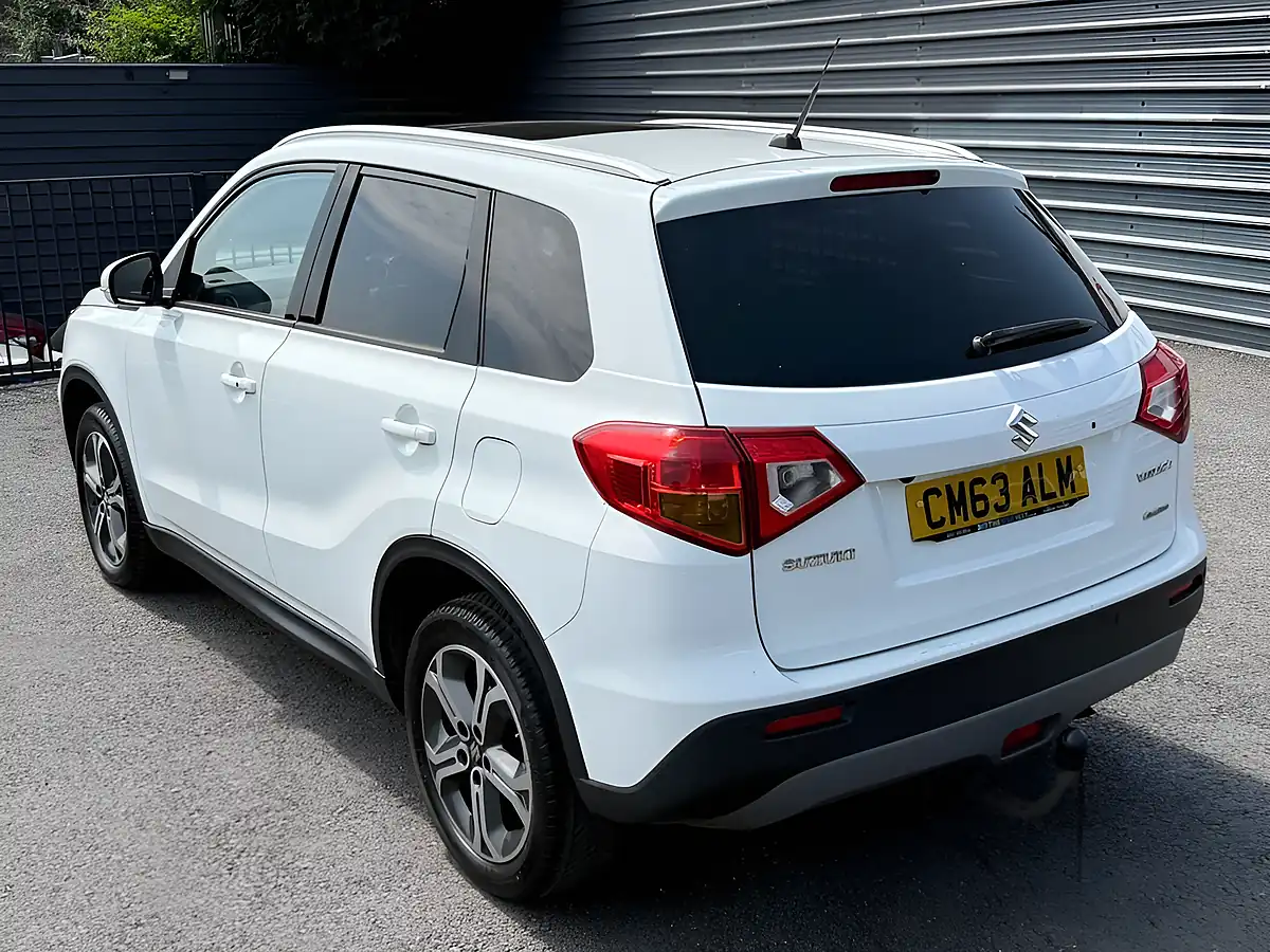 Used 2017 Suzuki Vitara SZ5 White - Interior and Exterior details 7