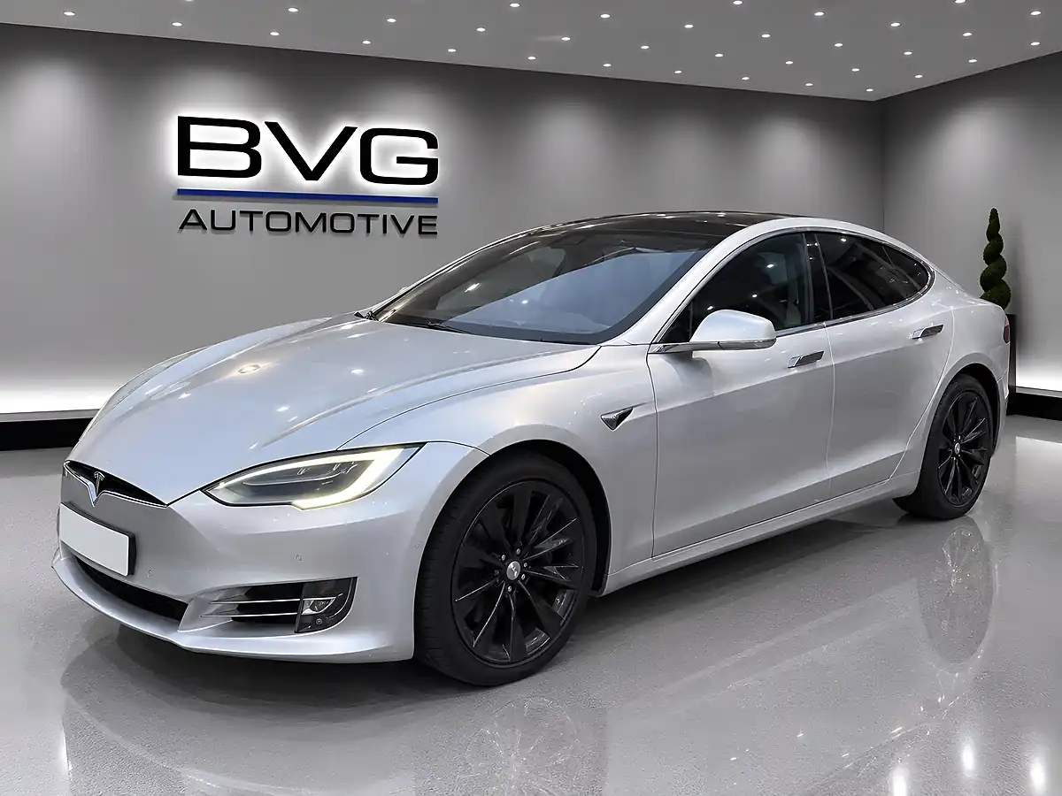 Used 2017 Tesla Model S Dual Motor Silver - Front View
