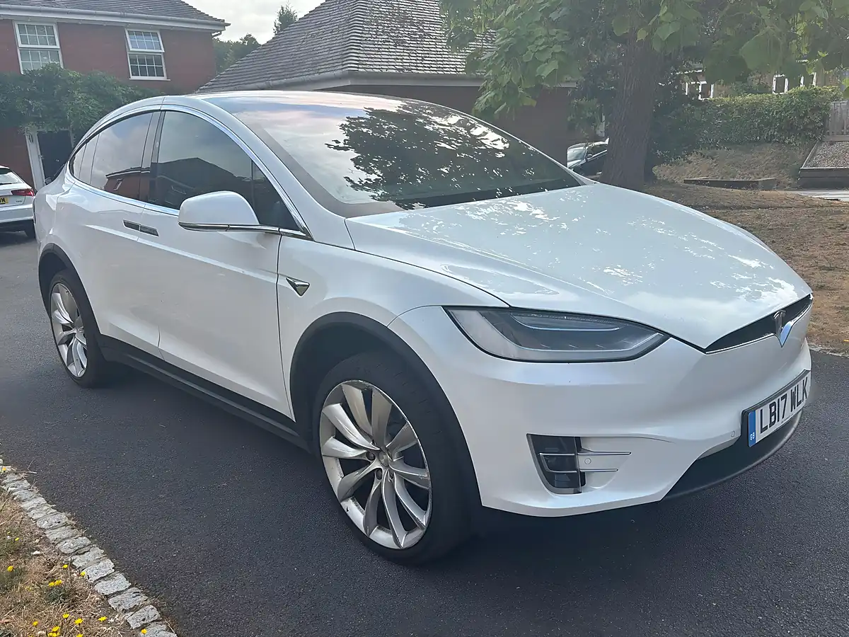 Used 2017 Tesla Model X 100D White - Front View