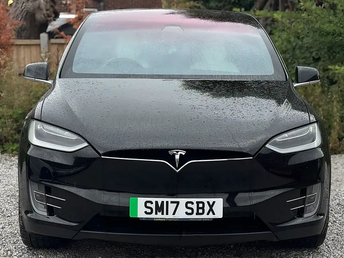Used 2017 Tesla Model X Black - Interior and Exterior details 5