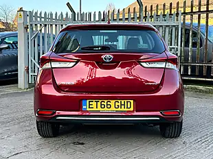 Used 2017 Toyota Auris Business Edition Tss Red - Interior and Exterior details 19