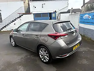 Used 2017 Toyota Auris Excel Bronze - Interior and Exterior details 12