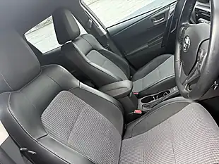 Used 2017 Toyota Auris Excel Bronze - Interior and Exterior details 17