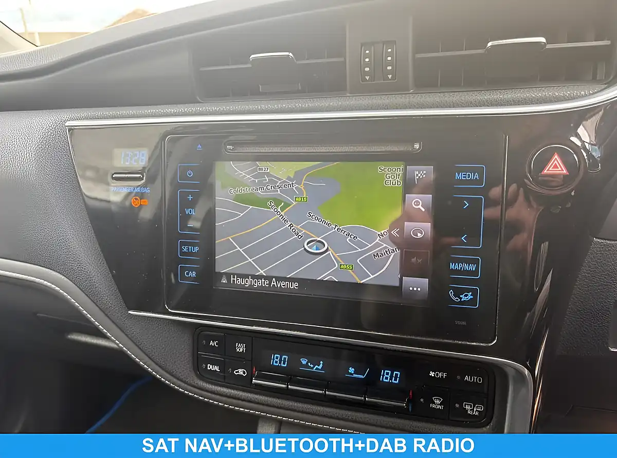 Used 2017 Toyota Auris Excel Bronze - Interior and Exterior details 4