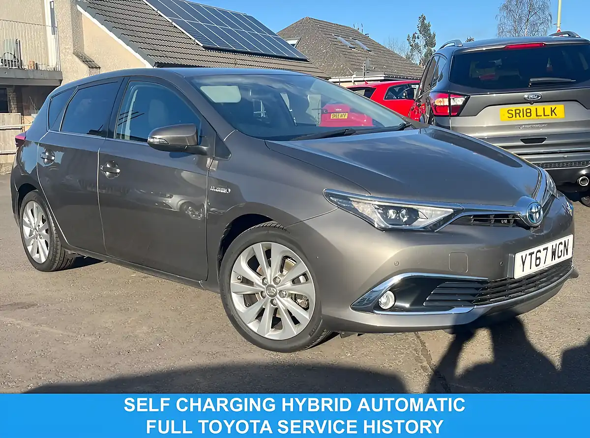 Used 2017 Toyota Auris Excel Bronze - Interior and Exterior details 5