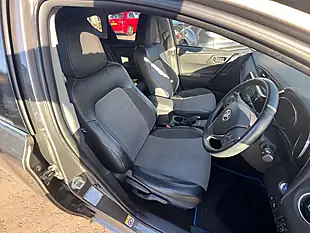Used 2017 Toyota Auris Excel Bronze - Interior and Exterior details 9