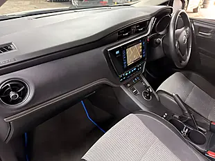 Used 2017 Toyota Auris Excel Pearl White - Interior and Exterior details 10
