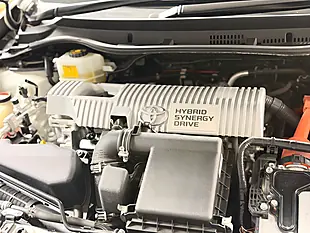 Used 2017 Toyota Auris Excel Pearl White - Interior and Exterior details 14