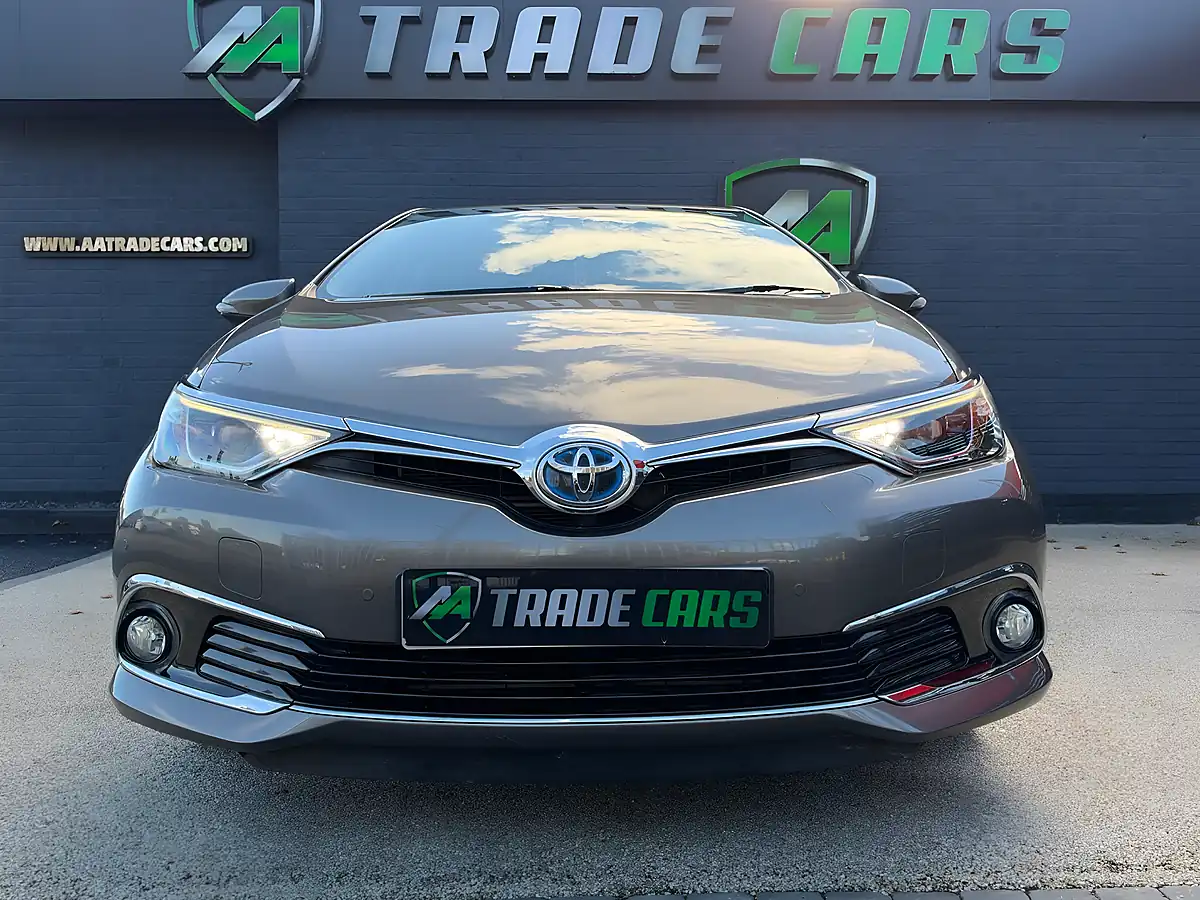 Used 2017 Toyota Auris Excel Platinum Bronze - Interior and Exterior details 2